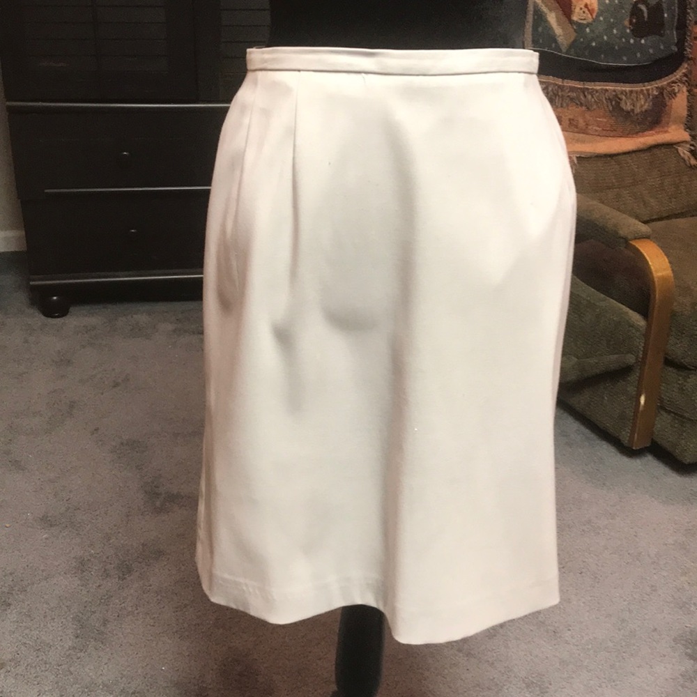 TAKE 50% OFF Harve Bernard lined white mini skirt.